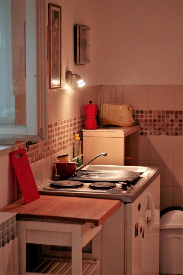 Nattache Studio Apartment Basment Загреб Екстериор снимка